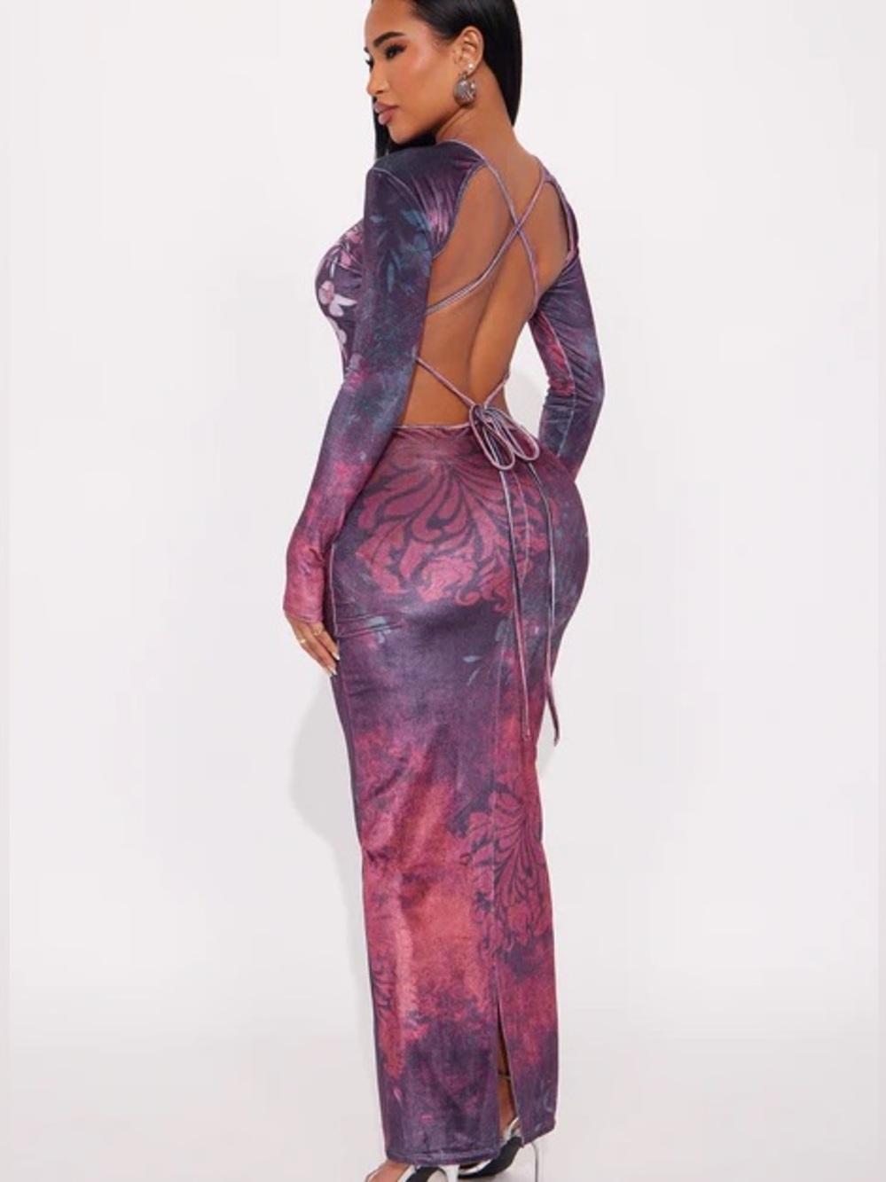 Lilliana Long Sleeve Open Back Maxi Dress NEW 🏷️